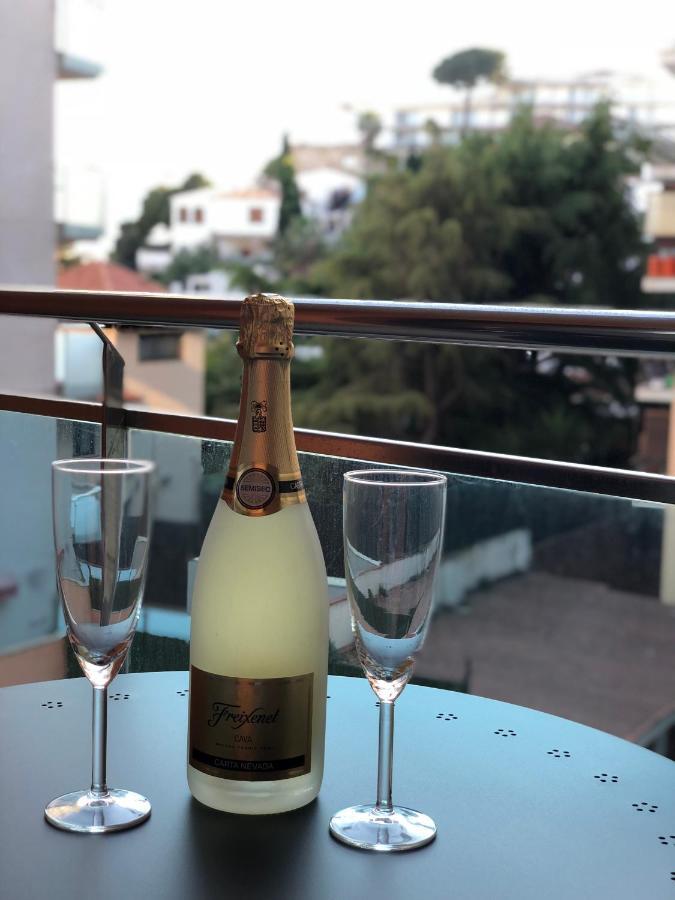 Apartament Lloret De Mar With Terrace Exteriör bild